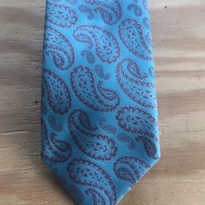 Versa tie. Paisley blues silver too.